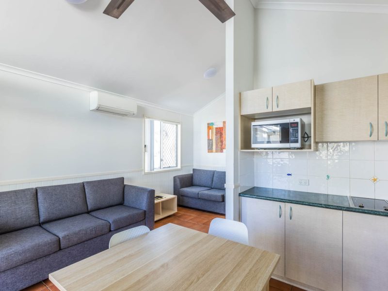20240828 TALLEBUDGERA TOURIST PARK 31 2 BR CABIN WEB