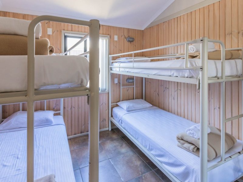 20240828 TALLEBUDGERA TOURIST PARK 48 2 BR SUPERIOR CABIN WEB