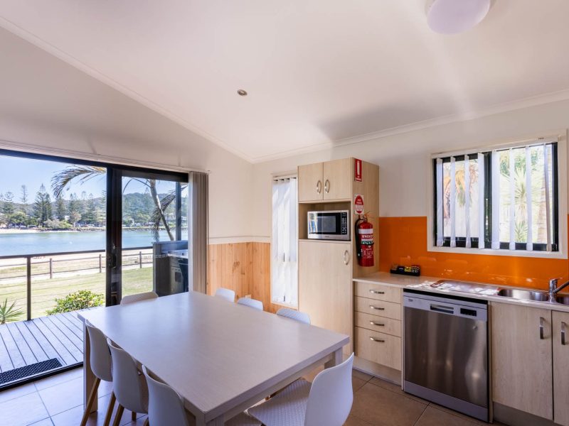 20240828 TALLEBUDGERA TOURIST PARK 64 3 BR CABIN WEB