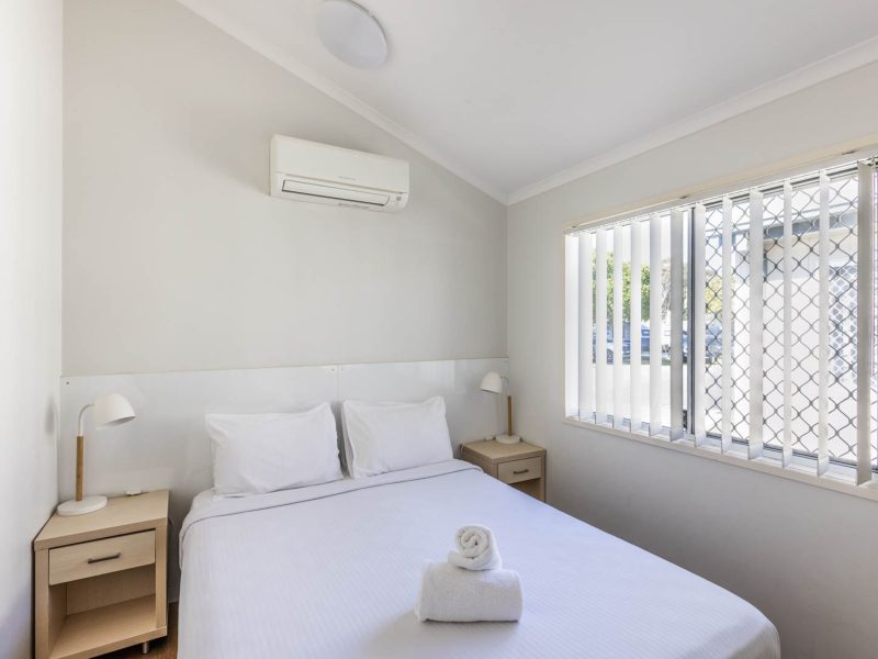 20240828 TALLEBUDGERA TOURIST PARK 77 2 BR WATERFRONT SUPERIOR CABIN WEB
