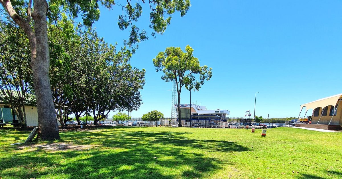 Large Unpowered Waterview Site Gold Coast Tourist Parks